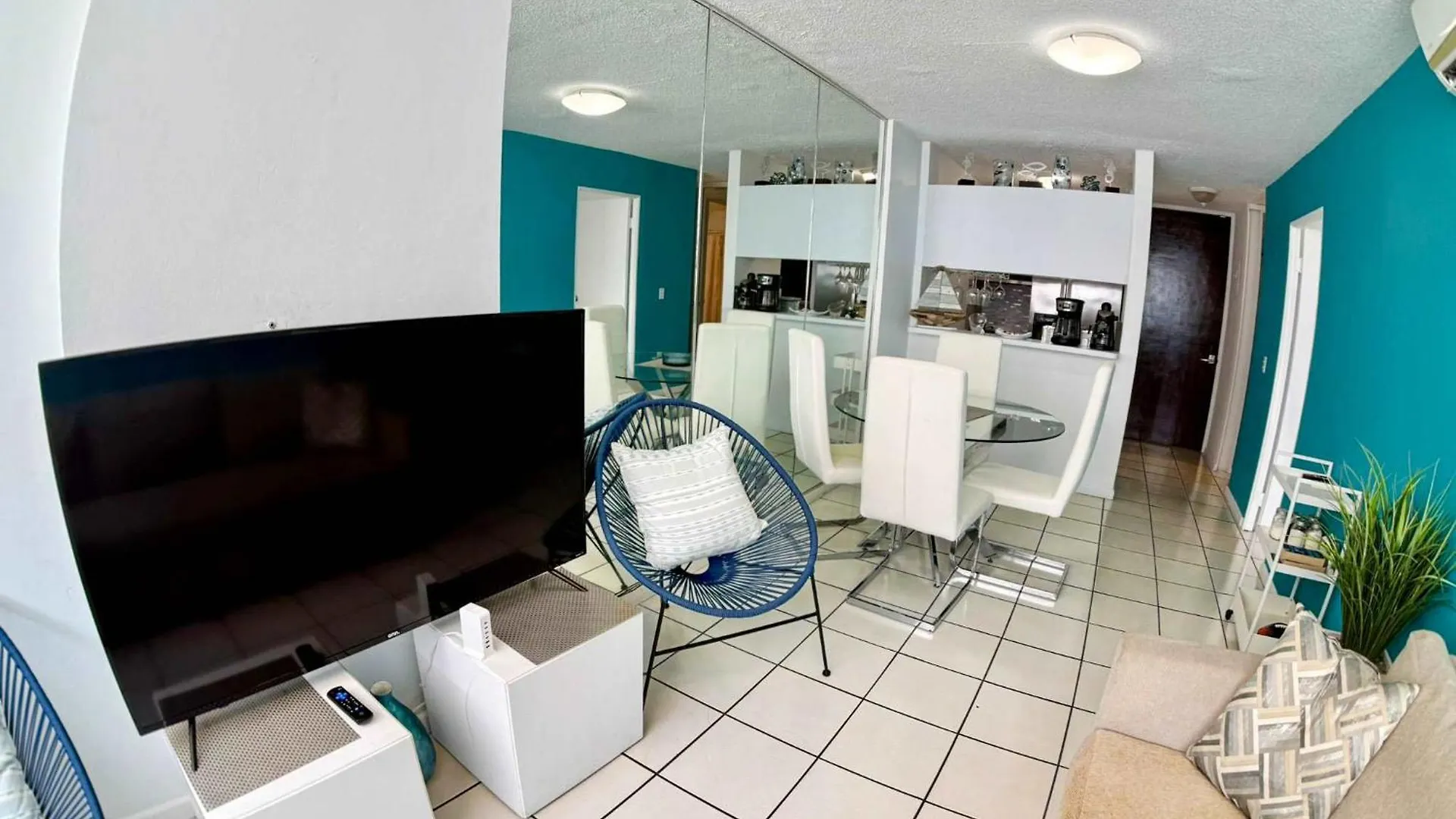 Condado Apt- Private Beach, Pool, & Family Ready! San Juan Tatil Evi